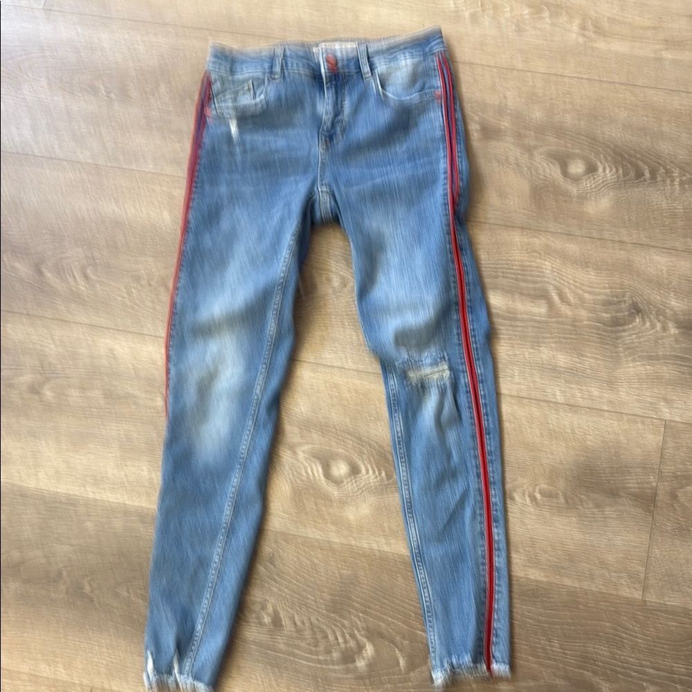Zara Basic Z1975 Denim Distressed Skinny Jeans Light Wash Red Stripe Size 4